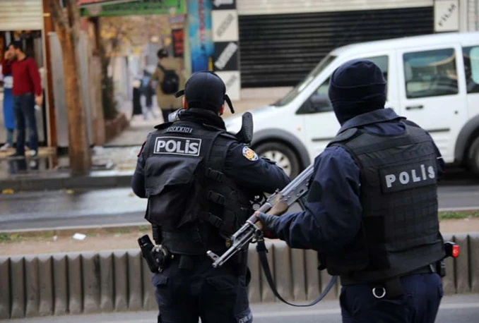  Turska jača sigurnost uoči proslave Nove godine, na ulicama će biti oko 37.000 policajaca