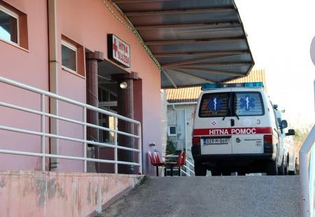 Mostar: Teško ozlijeđen vozač Citroena