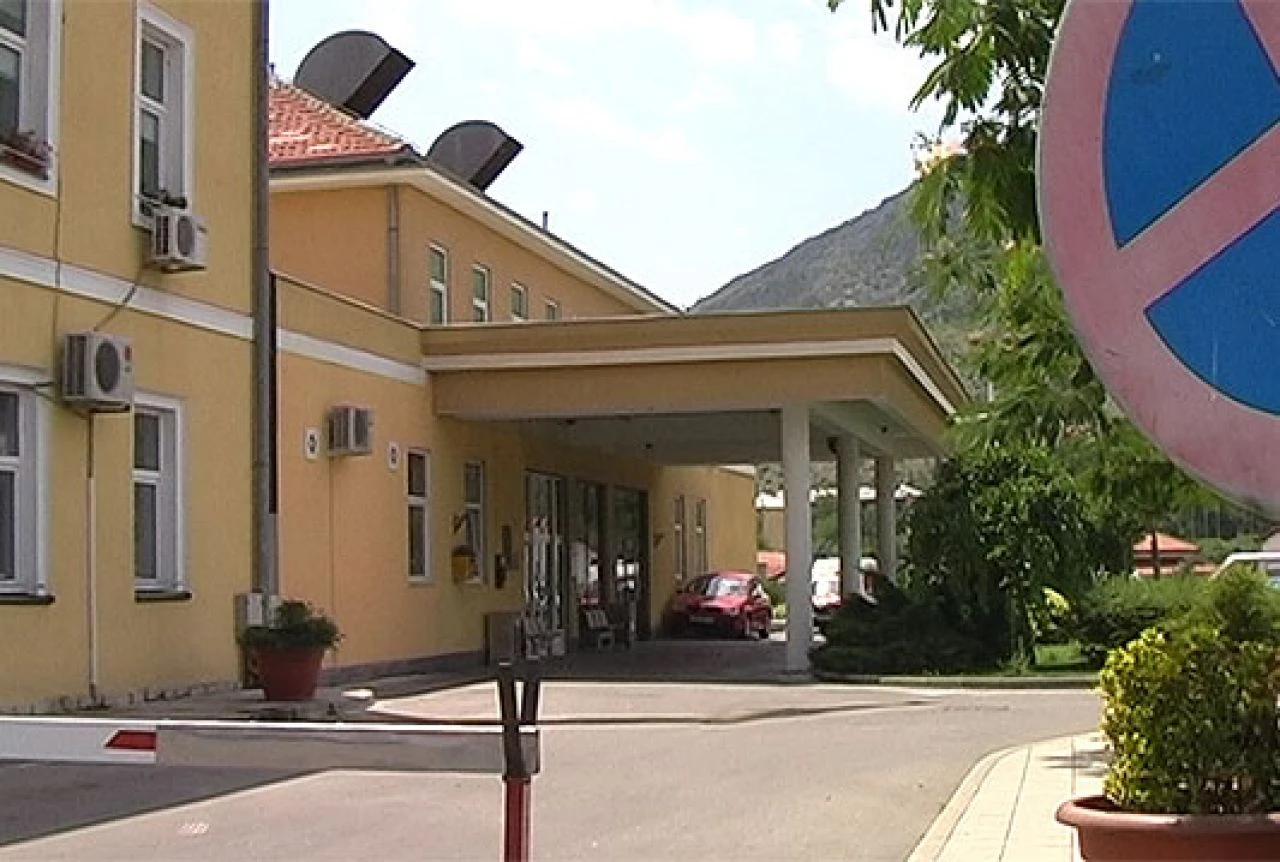 I Kantonalna bolnica "Dr. Safet Mujić" uz Sindikat doktora medicine i stomatologije