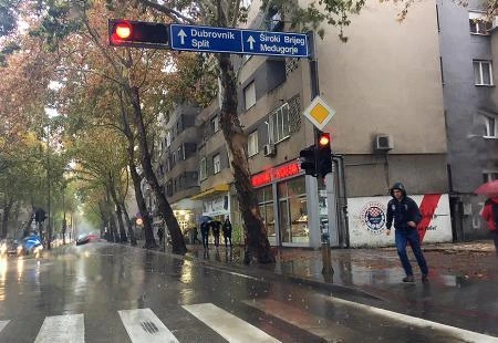 Hercegovina: Izdano crveno upozorenje zbog obilne kiše i jakog vjetra