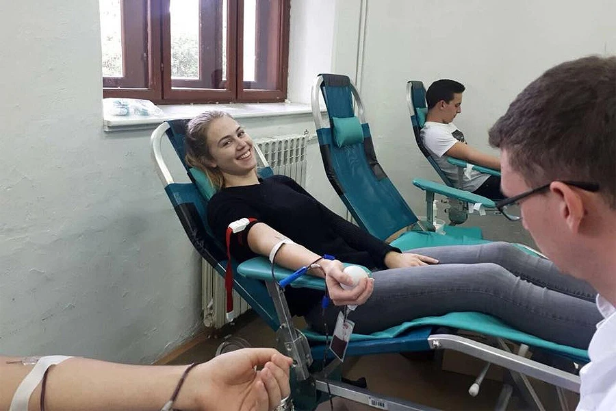 Širokobriješki gimnazijalci darovali 33 doze krvi