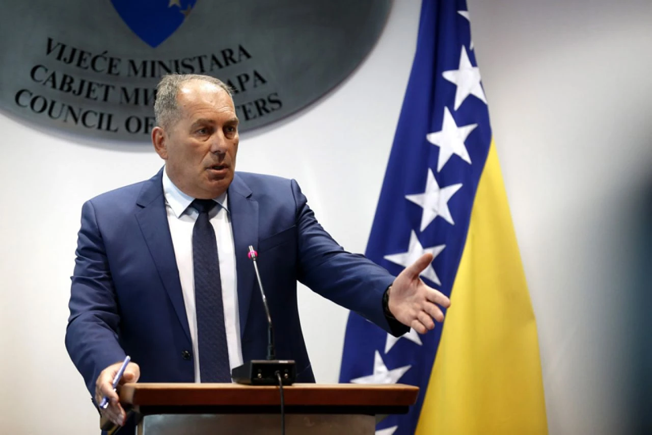 Mektić: Imam dokaze o suradnji Dodika i Soroševih organizacija