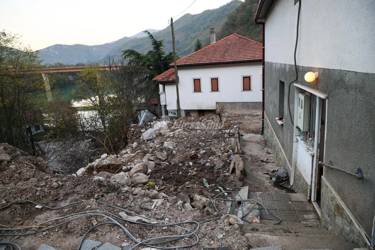 Nastavljeno čišćenje u Jablanici - na terenu 30 vojnika OS BiH