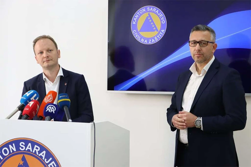 Prepucavanja umjesto evakuacije