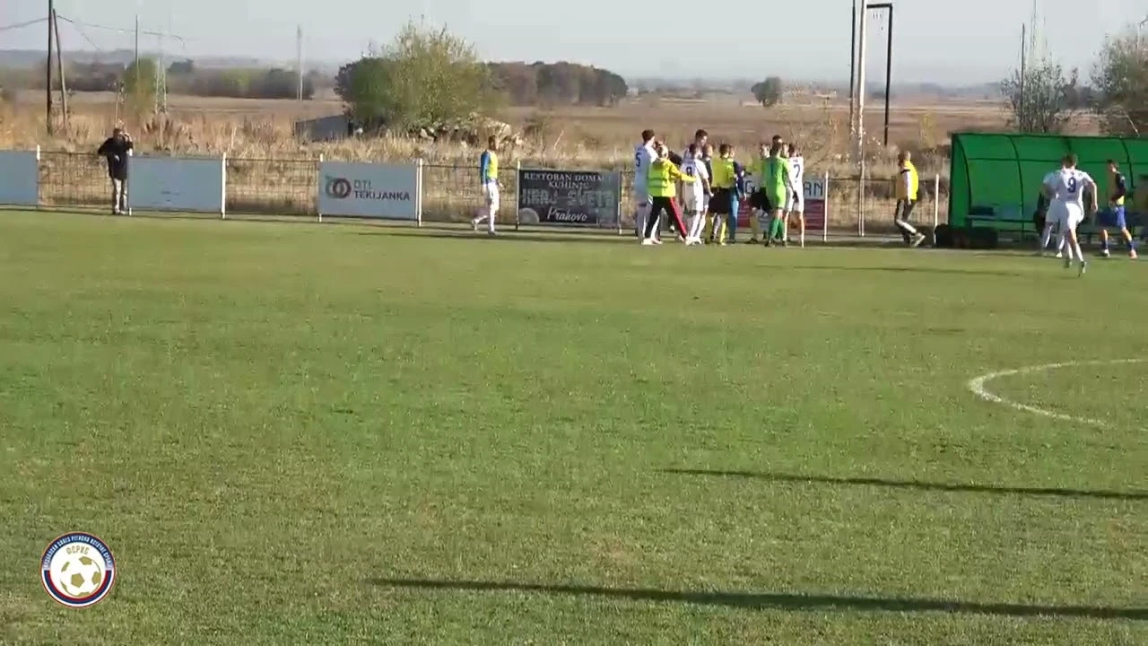 VIDEO I Suca davili pa prekinuo utakmicu