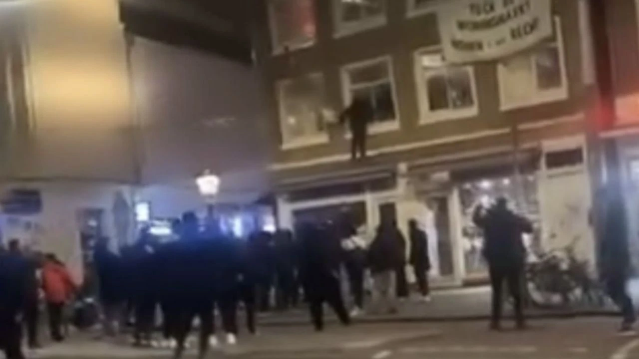 VIDEO I Žestoki sukobi huligana u Amsterdamu