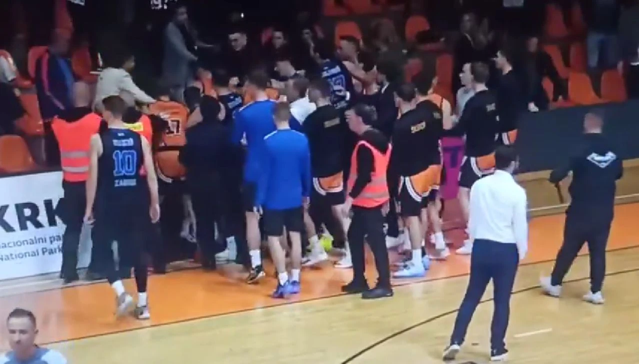 VIDEO I Tučnjava u Šibeniku po završetku utakmice