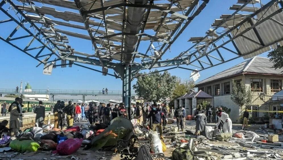 Na prepunoj željezničkoj stanici raznio se bombom, puno je mrtvih i ranjenih