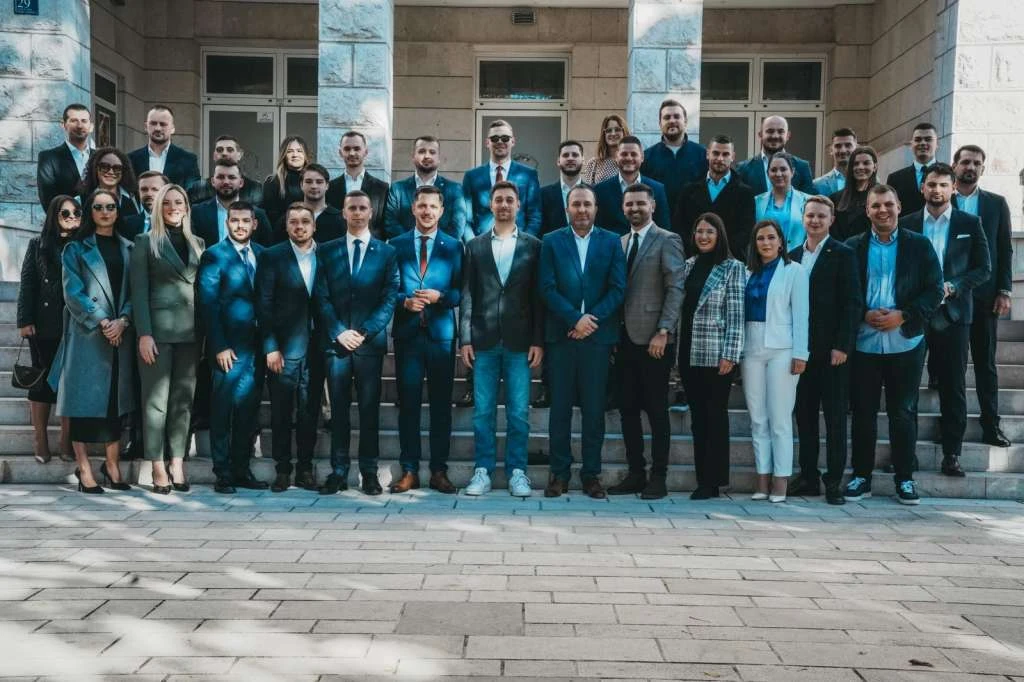 Zajednička sjednica Mladeži HDZ-a BiH i HDZ-a u Posušju: Naglasak na jedinstvu hrvatskog naroda