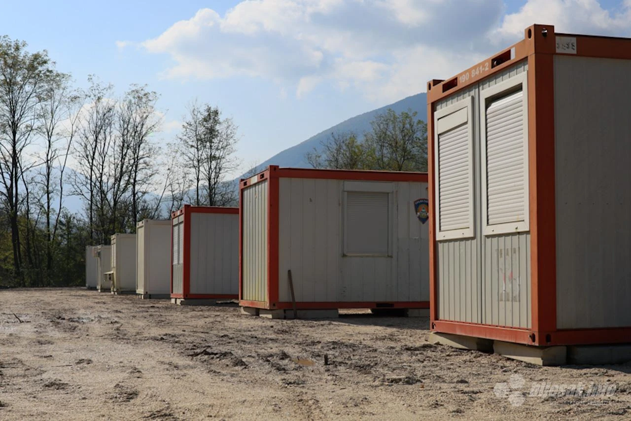 Jablanica: Nastavljeni radovi na uređenju lokaliteta za postavljanje kontejnerskog naselja