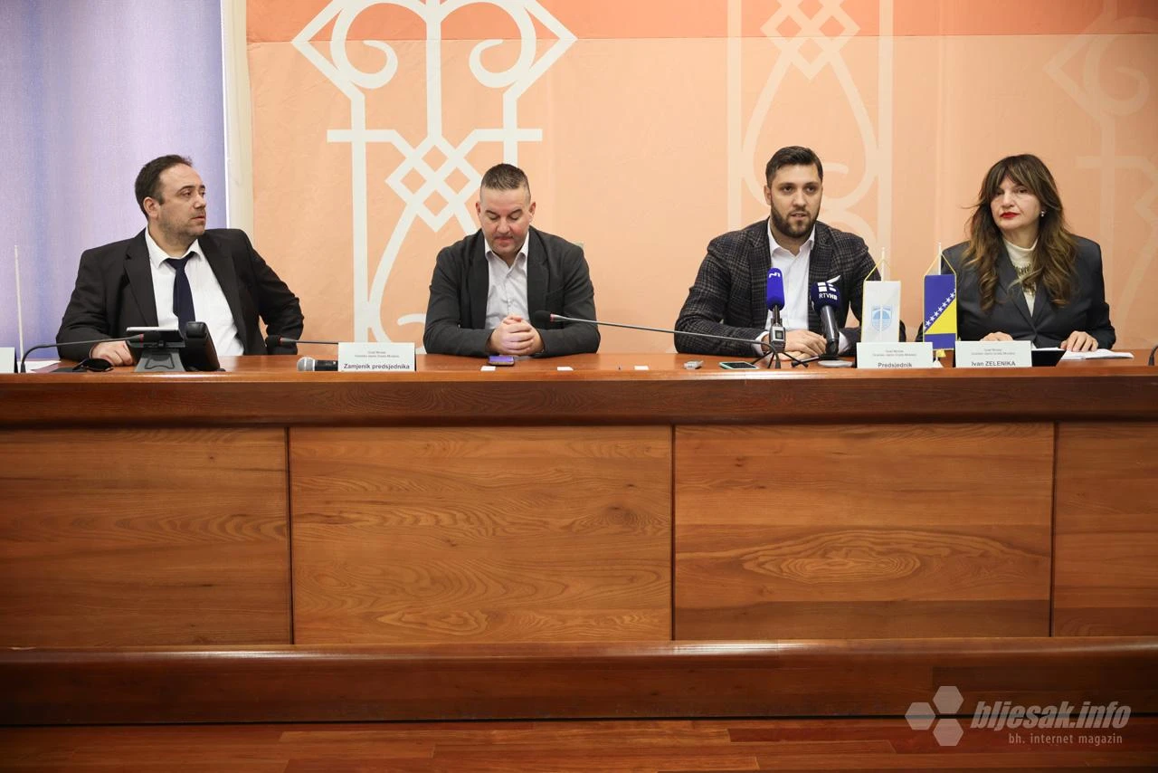 Predstavljen program Adventa u Mostaru: Poznati izvođači, cijene kućica i od kud se očekuje najviše gostiju