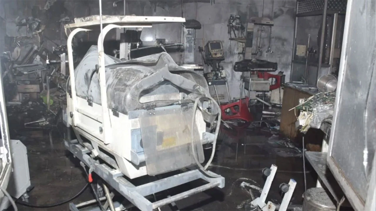 Desetero novorođenčadi preminulo u požaru u neonatalnoj bolnici