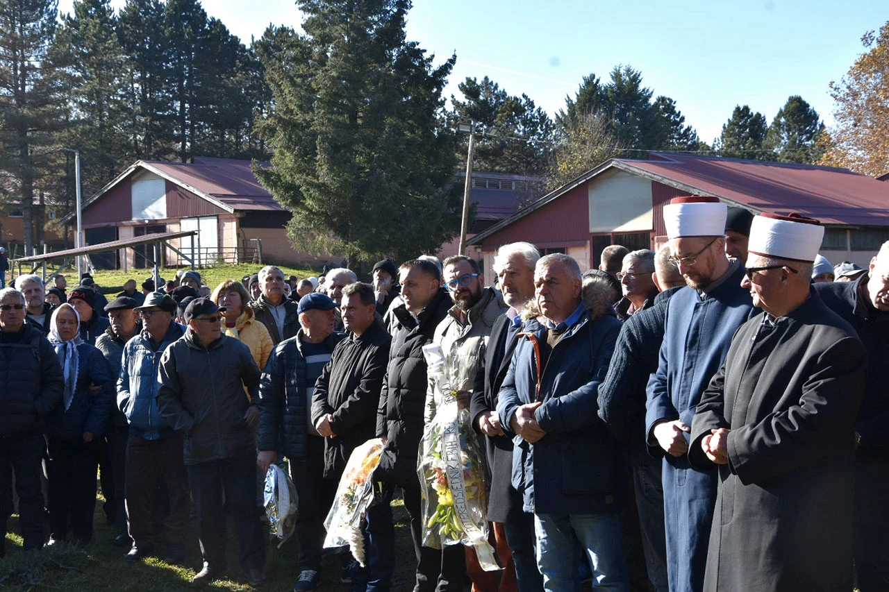 Obilježena 32. godišnjica zloglasnog logora Manjača, Lendo pozvao na procesuiranje odgovornih
