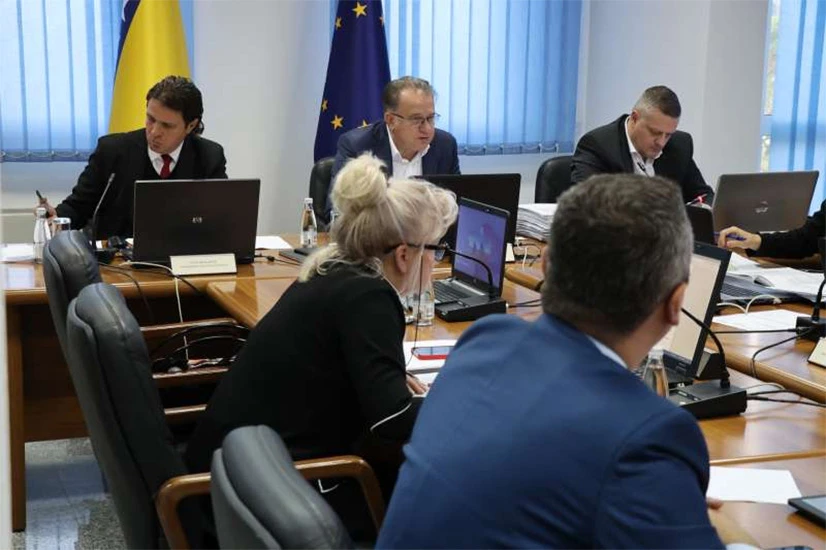Vlada Federacije traži smjene u Željeznicama - Direktor odlazi zbog pruge