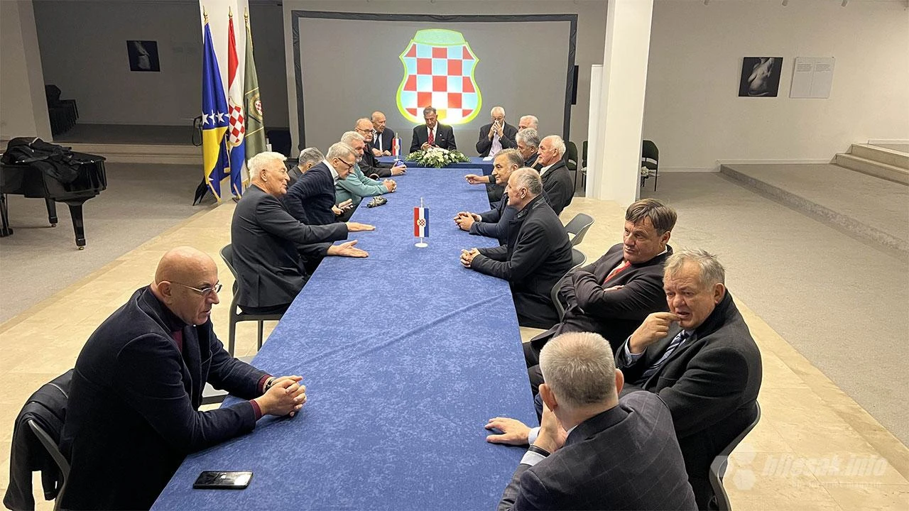 VIDEO | Sastali se nekadašnji ministri Vlade HR Herceg-Bosne: ''Nakon 31 godine opet smo zajedno''