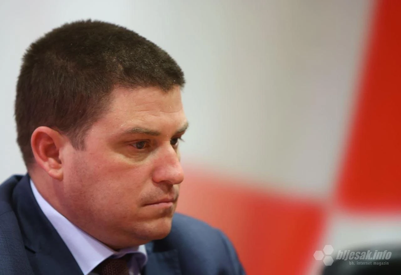  Butković ponudio pomoć u saniranju željezničke pruge u Jablanici