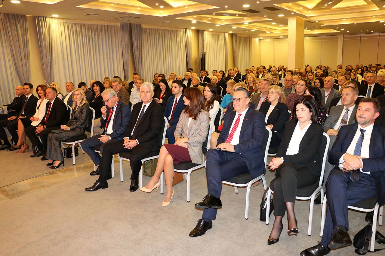 U Mostaru otvoren simpozij o gastroenterologiji
