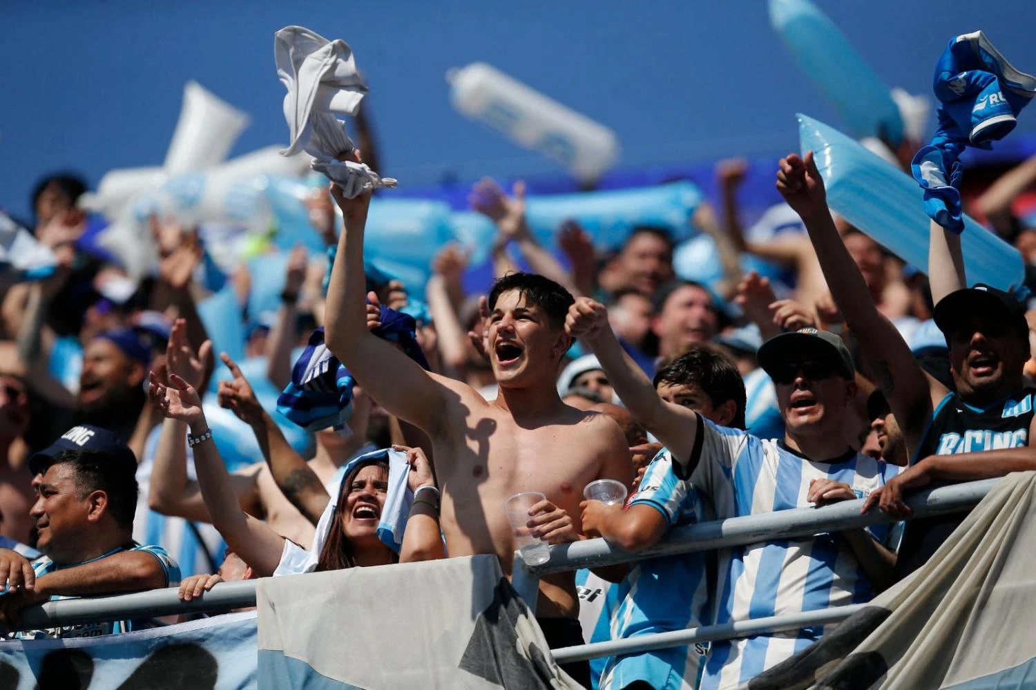 VIDEO I Ludnica u Argentini, Racing osvojio Copa Sudamericanu