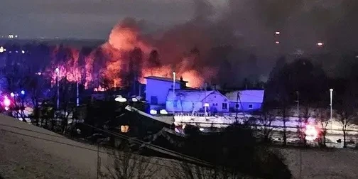 Teretni zrakoplov DHL-a zabio se u kuću, jedna osoba mrtva