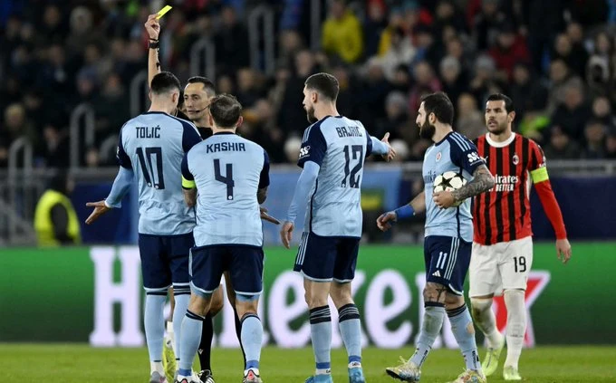 Milan i Atletico slavili u gostima, isključen hrvatski nogometaš