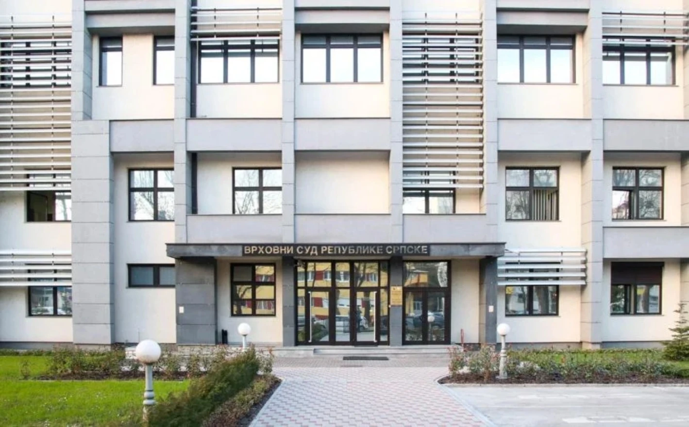Dvije osobe u BiH osuđene na 5.5 godina zbog obljube maloljetne djevojčice
