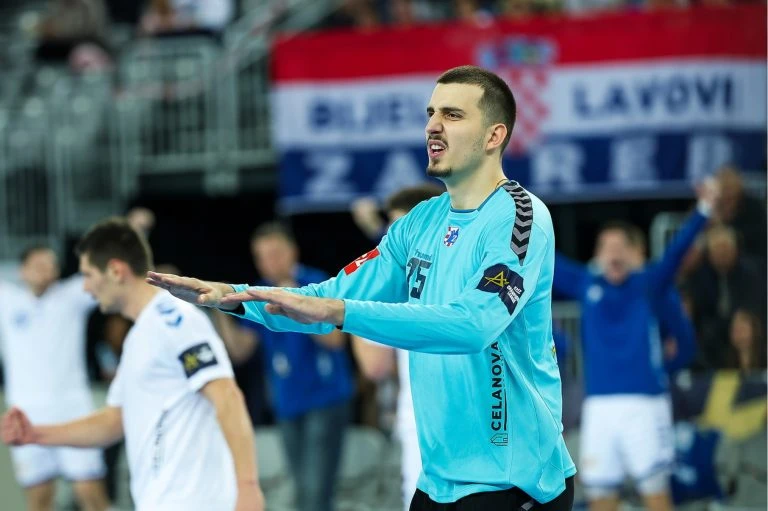 Matej Mandić podvrgnut operaciji lica