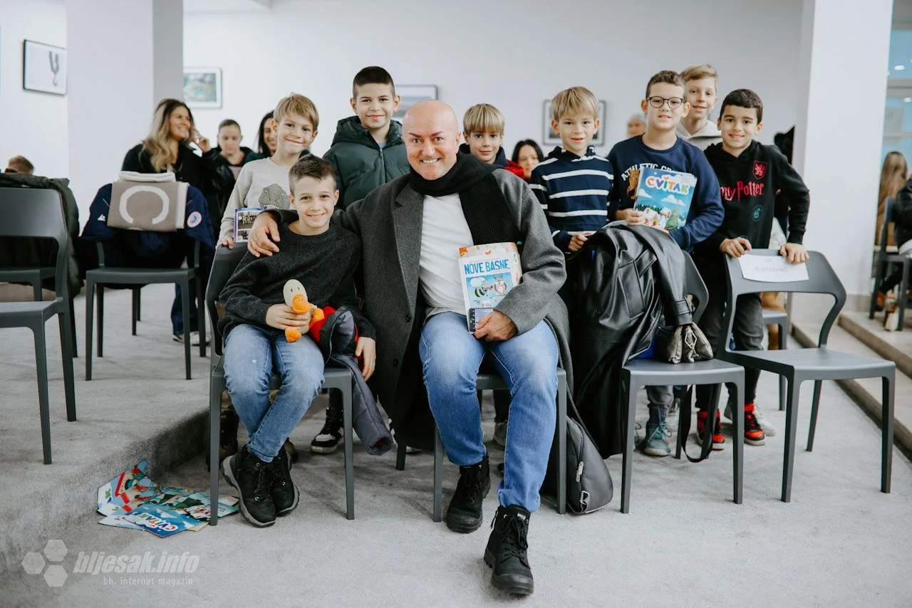 FOTO: U Mostaru održana manifestacija Književna jesen