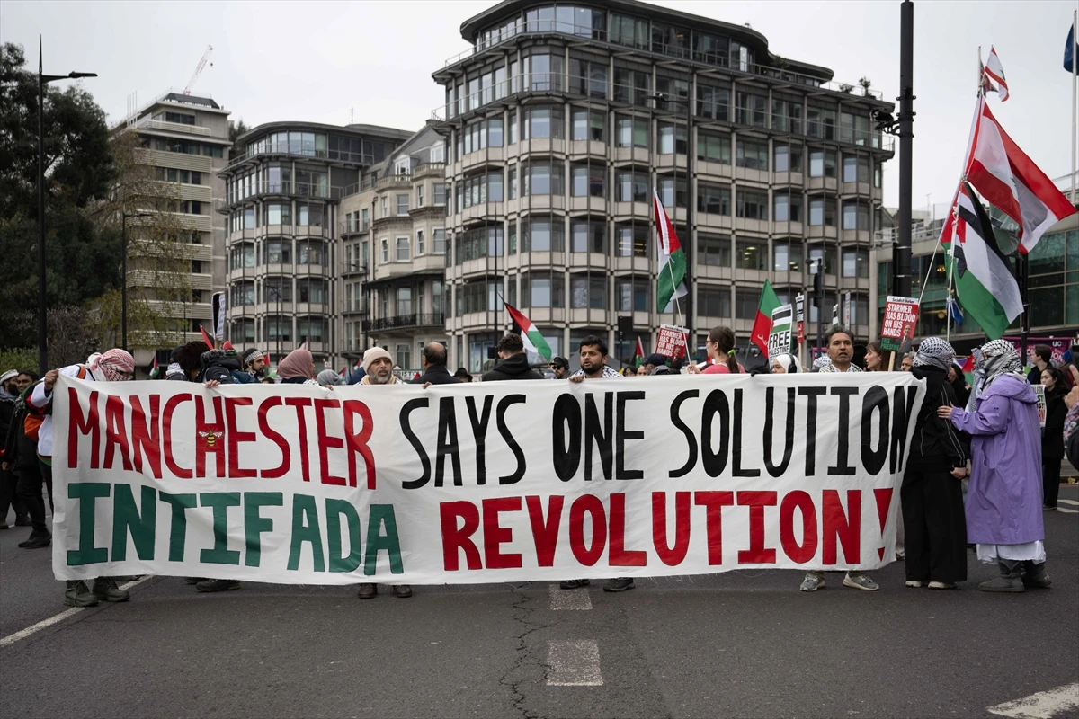 London: Tisuće ljudi marširalo za Palestinu, traže okončanje izraelskog genocida u Gazi