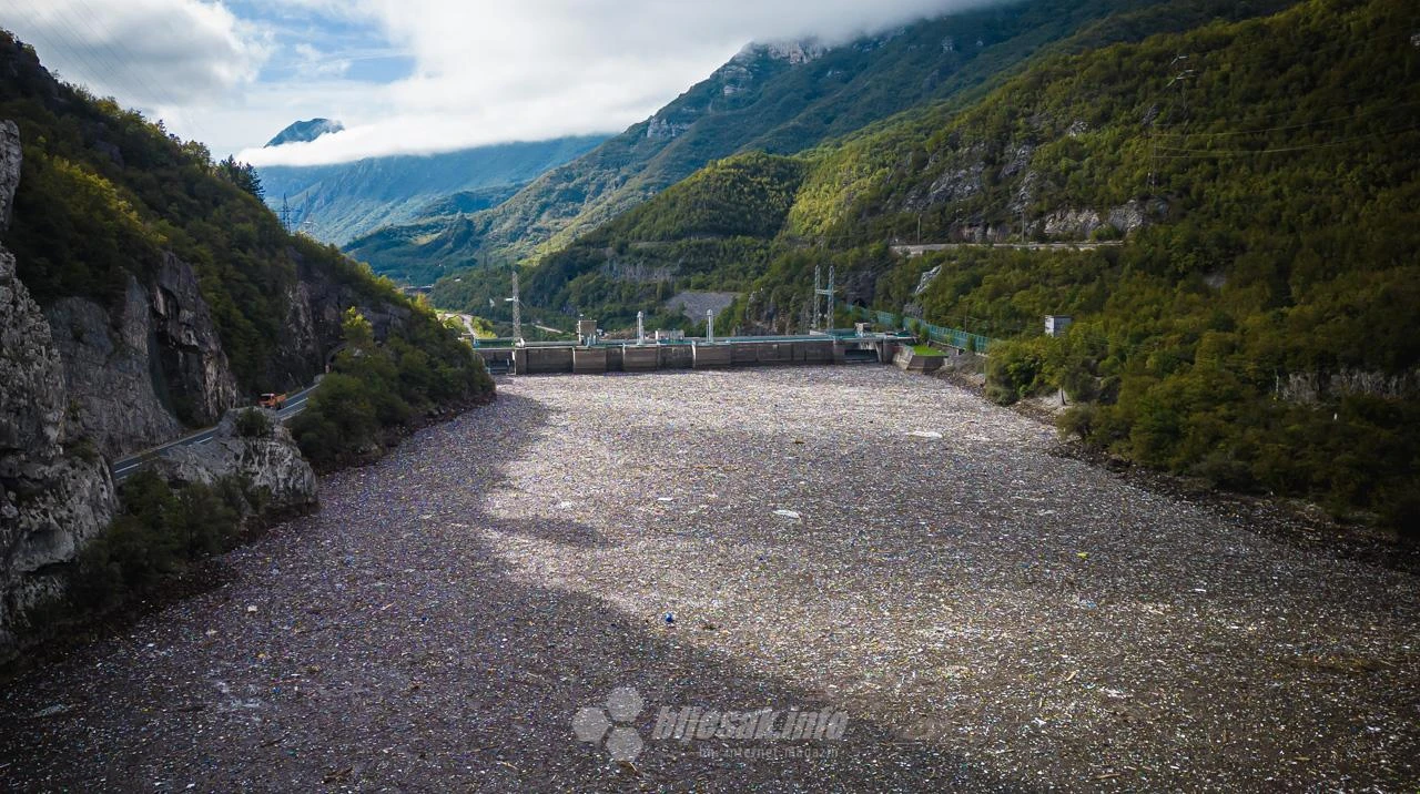 Očišćen otpad uz branu HE Grabovica