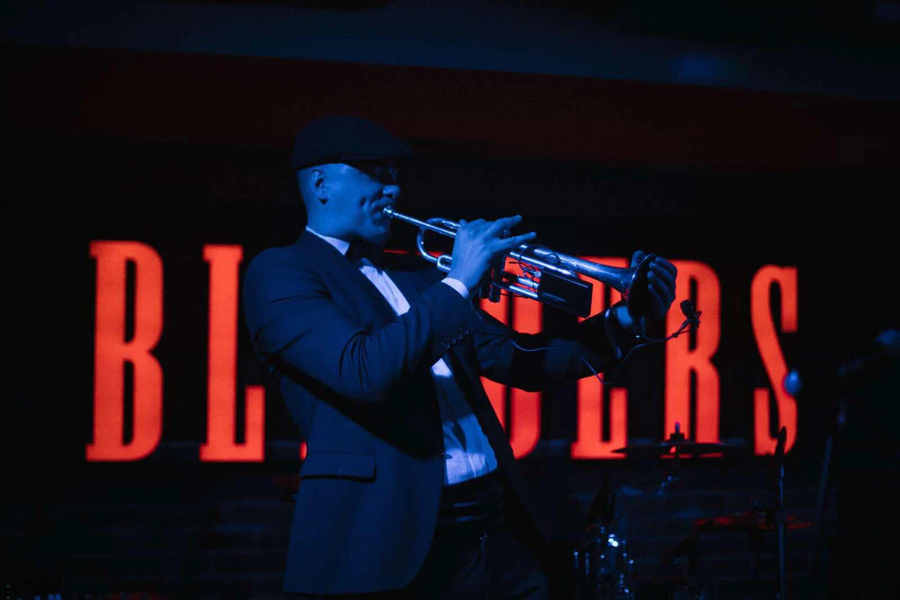 Tajanstveni jahači u Mostaru – kampanja za Peaky Blinders Party!"