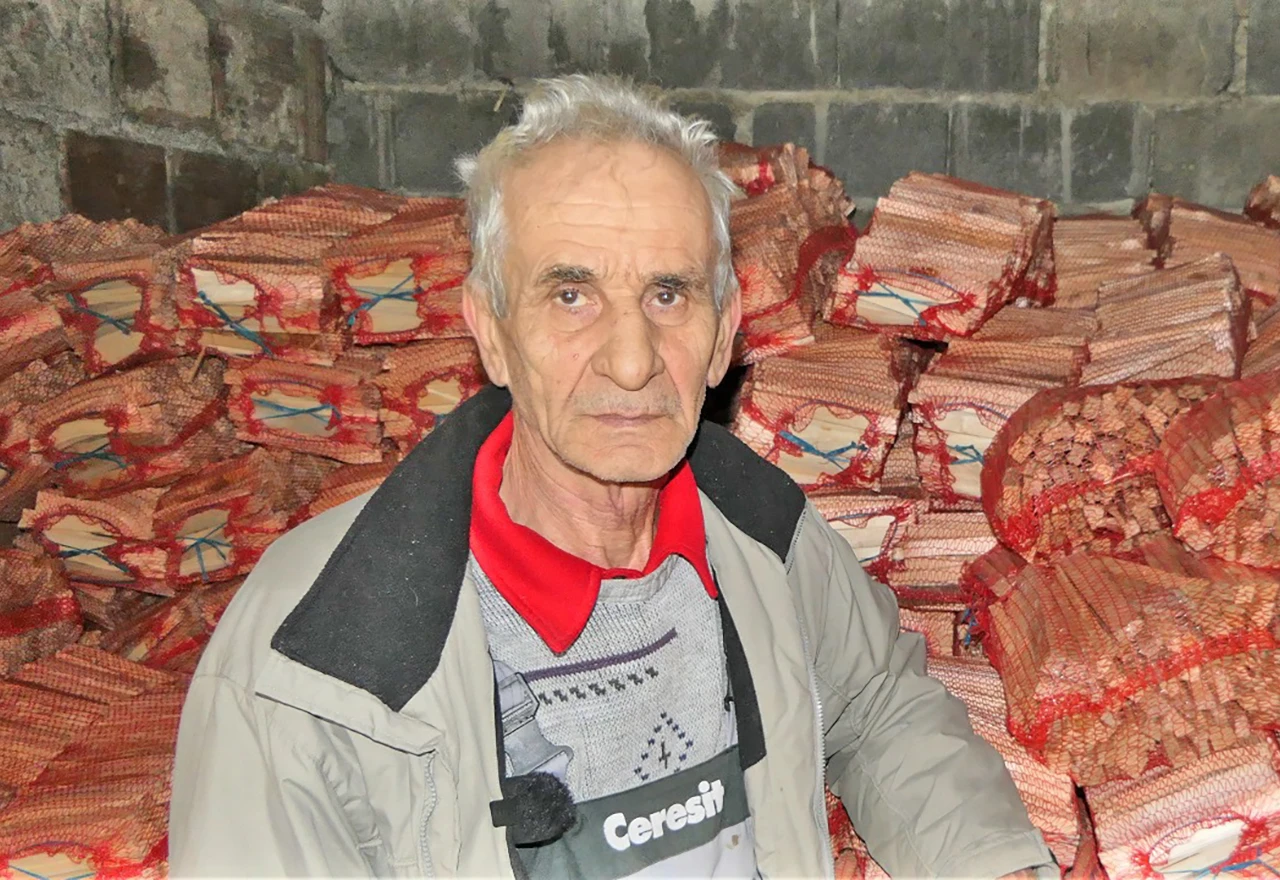 ''Nije meni problem što ja nemam, nego otkud tebi''