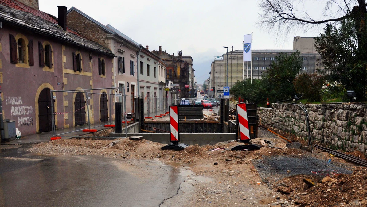 (Ne)radi se u Ulici maršala Tita