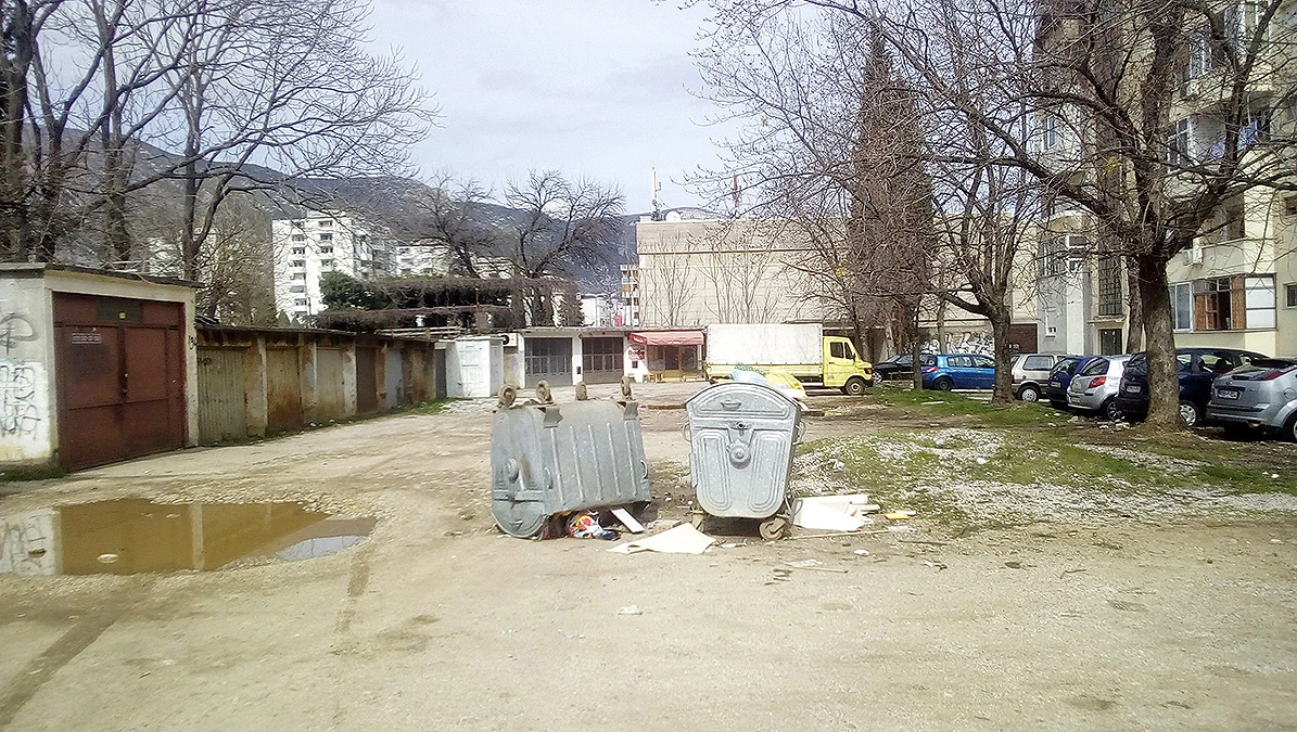 Mostar naglavačke