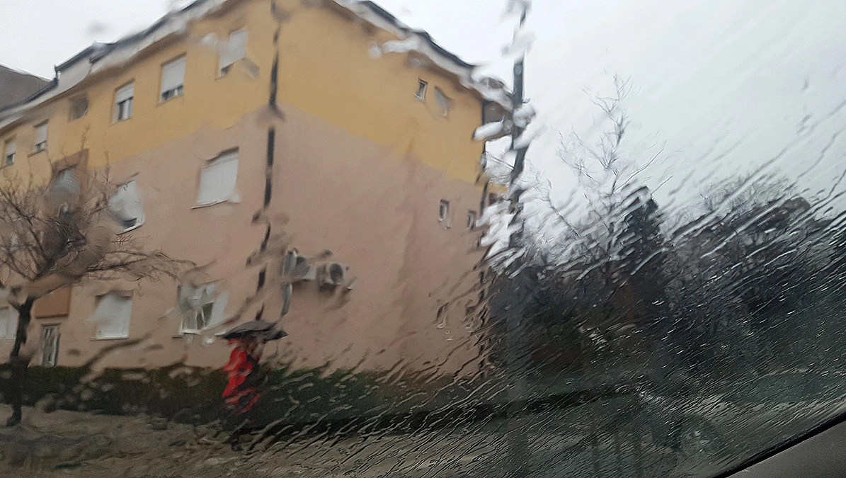Bježi kišo s prozora