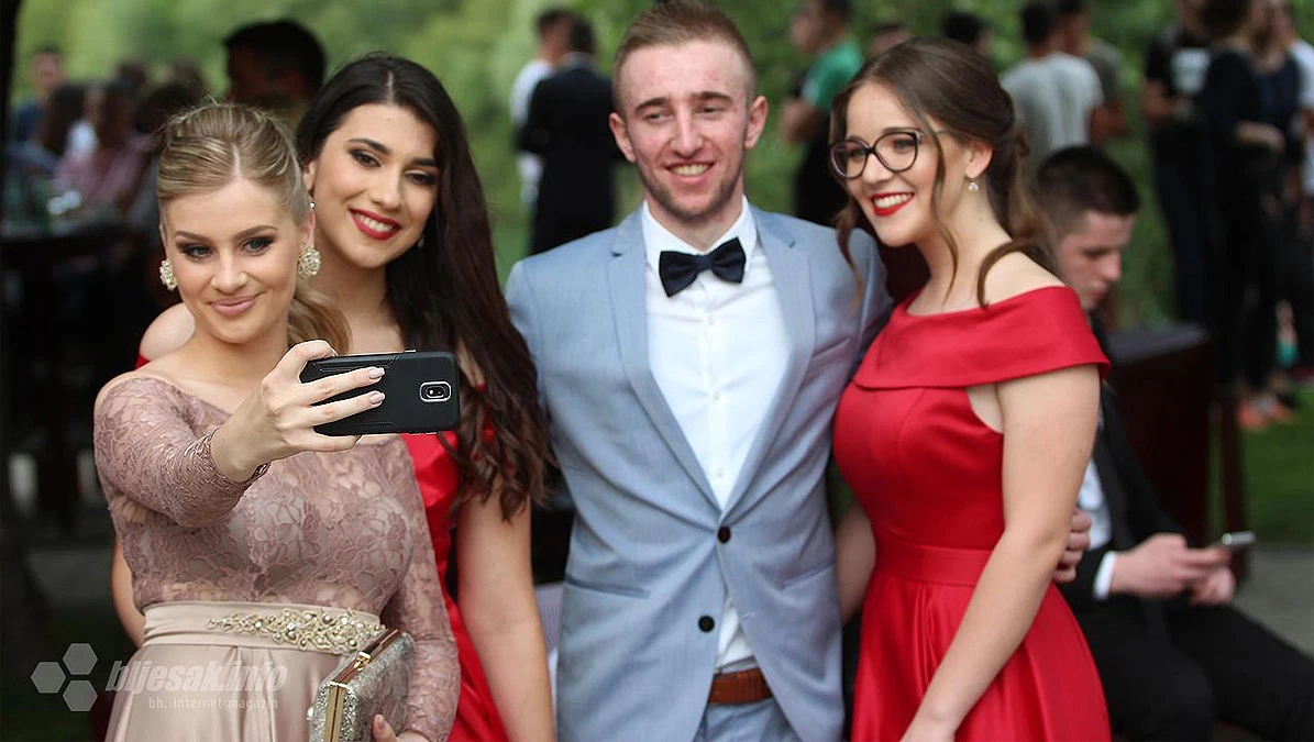 Selfie za maturalnu zabavu