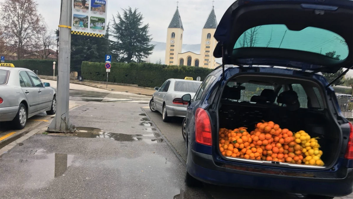 Mandarine iz gepeka u Međugorju