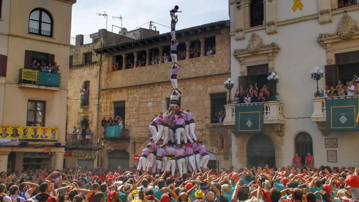 Els Castellers