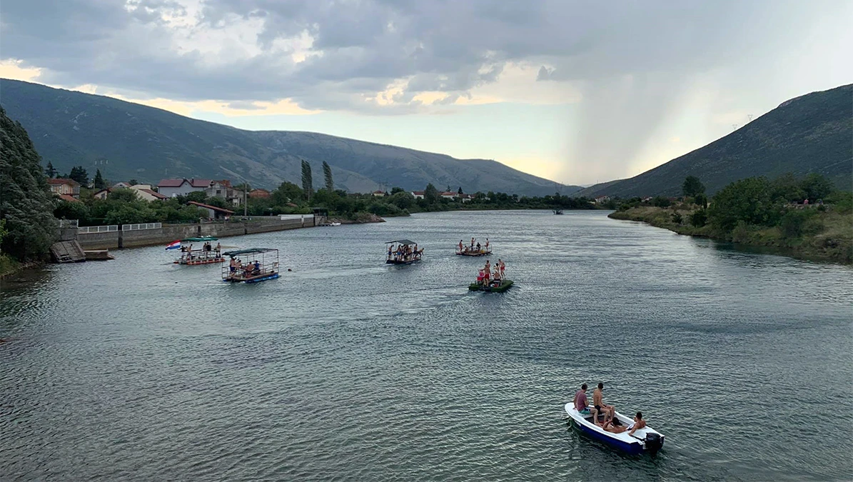 Prva utrka splavova