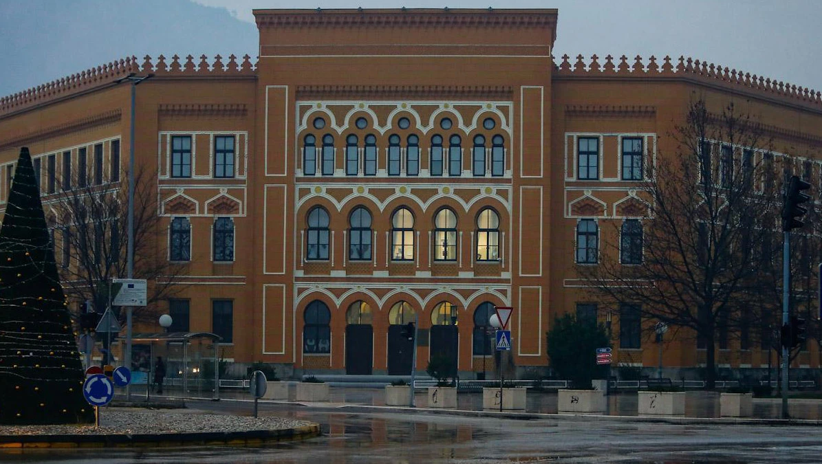 Maglovito kišni Mostar