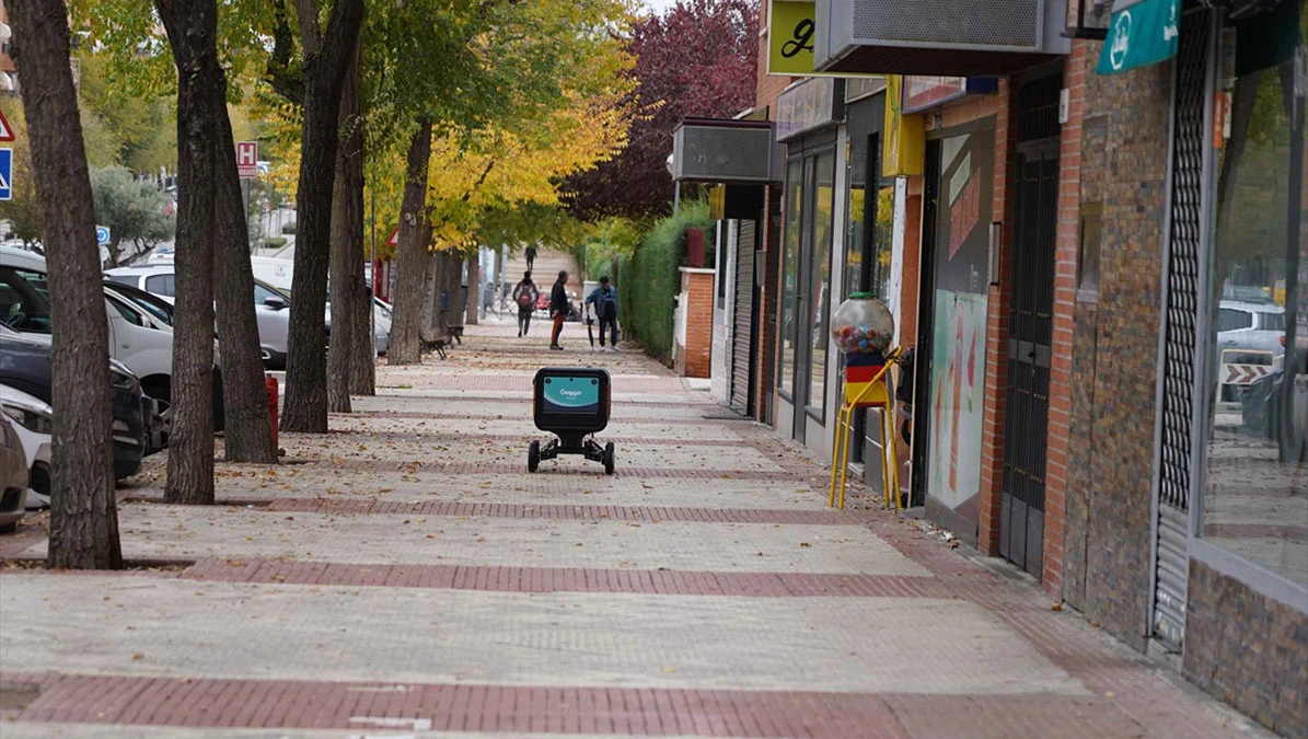 Roboti za dostavu na ulicama Alcobendasa