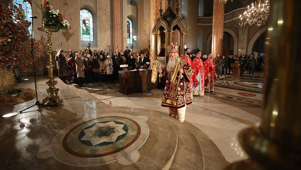 Sveta božićna liturgija služena u Sabornoj crkvi Presvete Bogorodice u Sarajevu