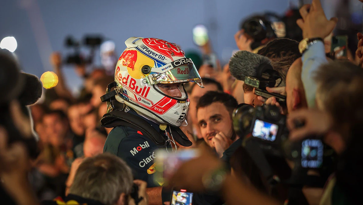 Verstappen zujno kroz Bahrein