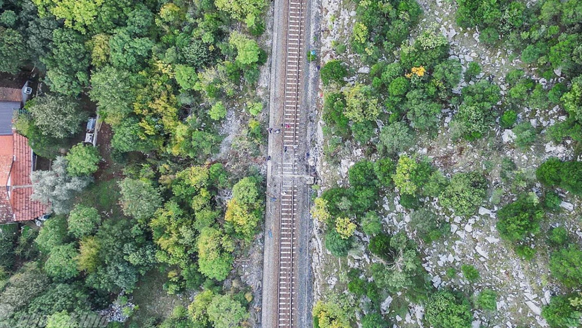 Odron stijene oštetio tračnice