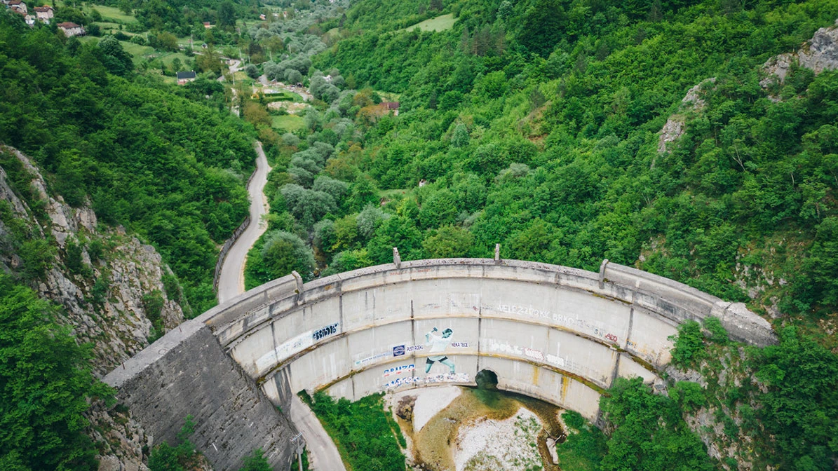 Betonska neman
