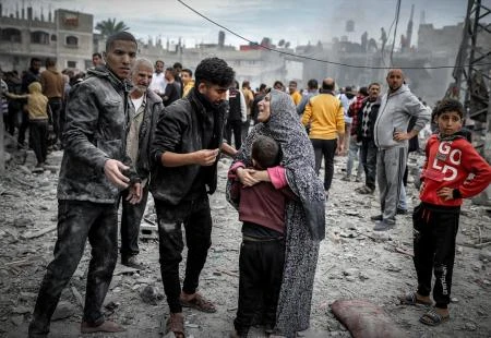 Izraelska vojska nastavlja bombardirati Pojas Gaze