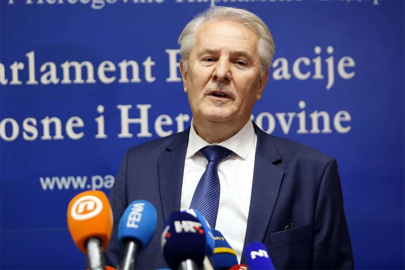 Lendo pisao Čoviću, Izetbegoviću i Nikšiću: Neće ići bez SDA