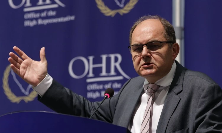 VIDEO | Schmidt: Razmatramo uvjetovanje financijske podrške 