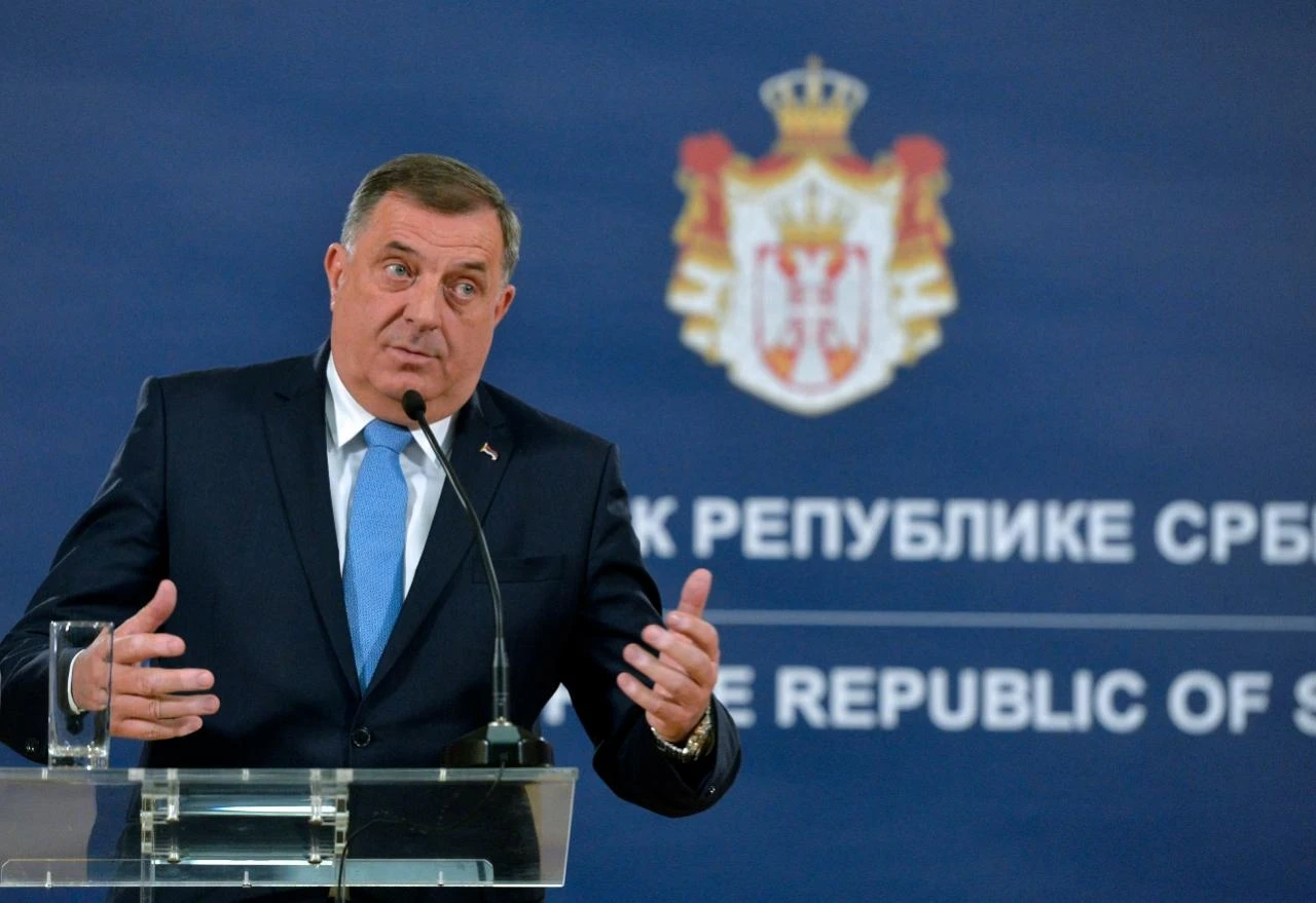 Dodik: Imenovanje Schmidta je 'nakaradna situacija'