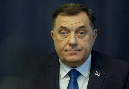 Komšić: Neotesani Dodik je kažnjen