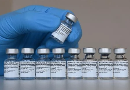 WHO: Cjepiva protiv covida-19 učinkovita su protiv svih varijanti virusa